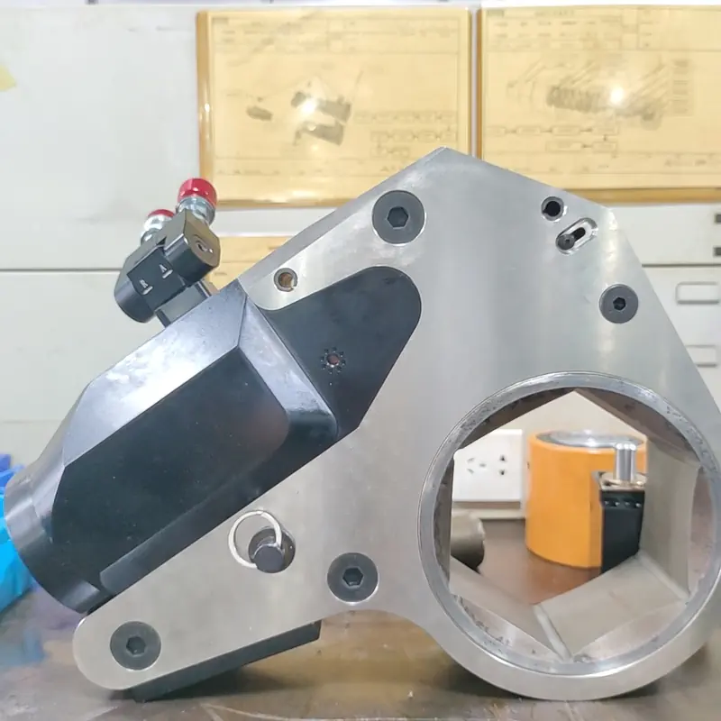 液压扳手与传统扳手有何区别？